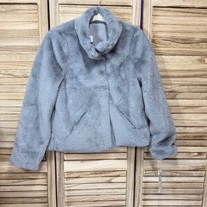 Maralyn & Me Women's Gray Reversible  Faux Fur Jacket New With Tags Size Small